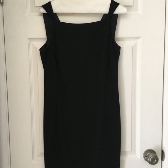Ann Taylor Little Black Dress Size 4 - Picture 2 of 8
